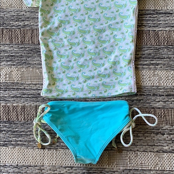 Kimi & Li Puff Sleeve Rash Guard Paisley - Picture 5 of 7